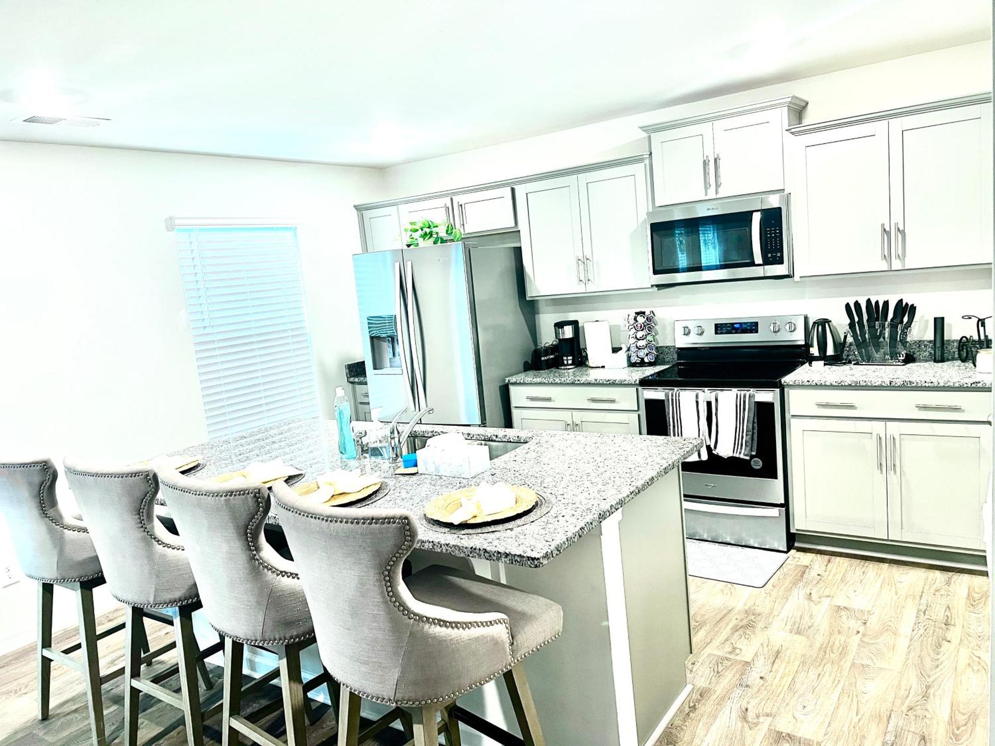 Spacious 4-Bedroom House,6Beds With Office Space Charlotte Exterior photo